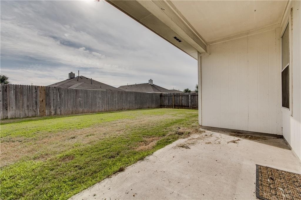 602 Golden Gate Dr - Photo 22