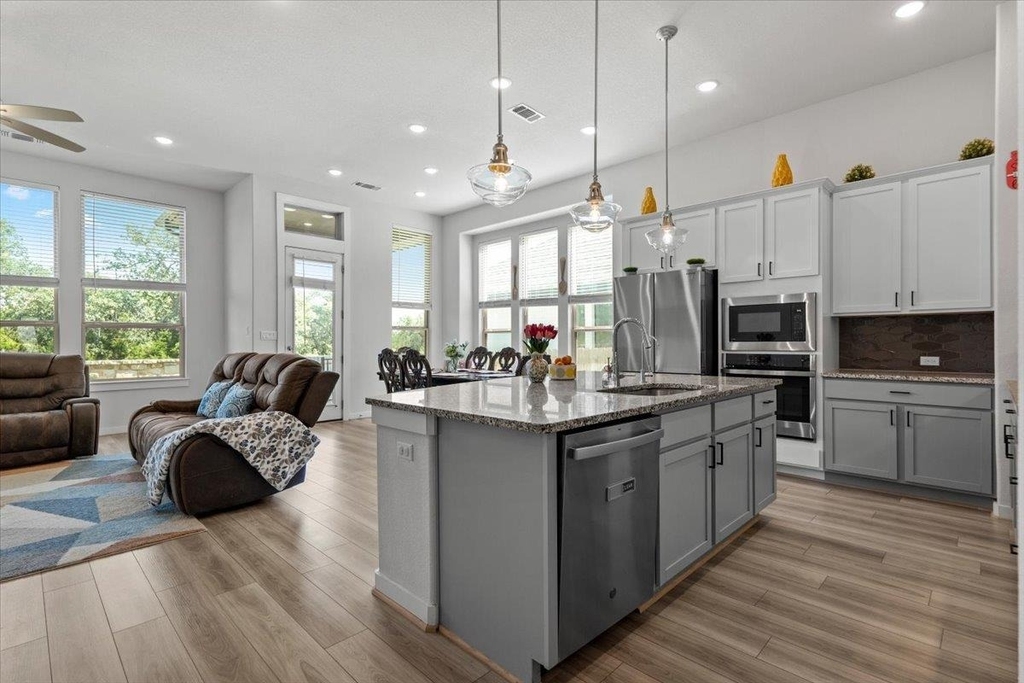 1812 David Ezra St - Photo 6