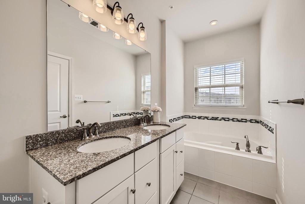 2911 Stagg Lane - Photo 23