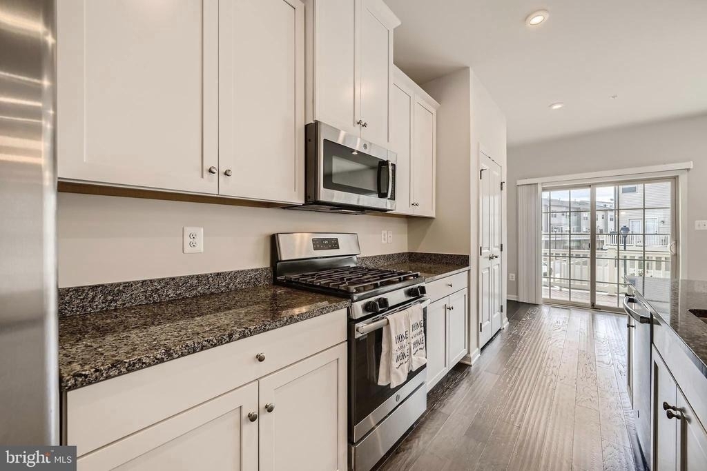 2911 Stagg Lane - Photo 12