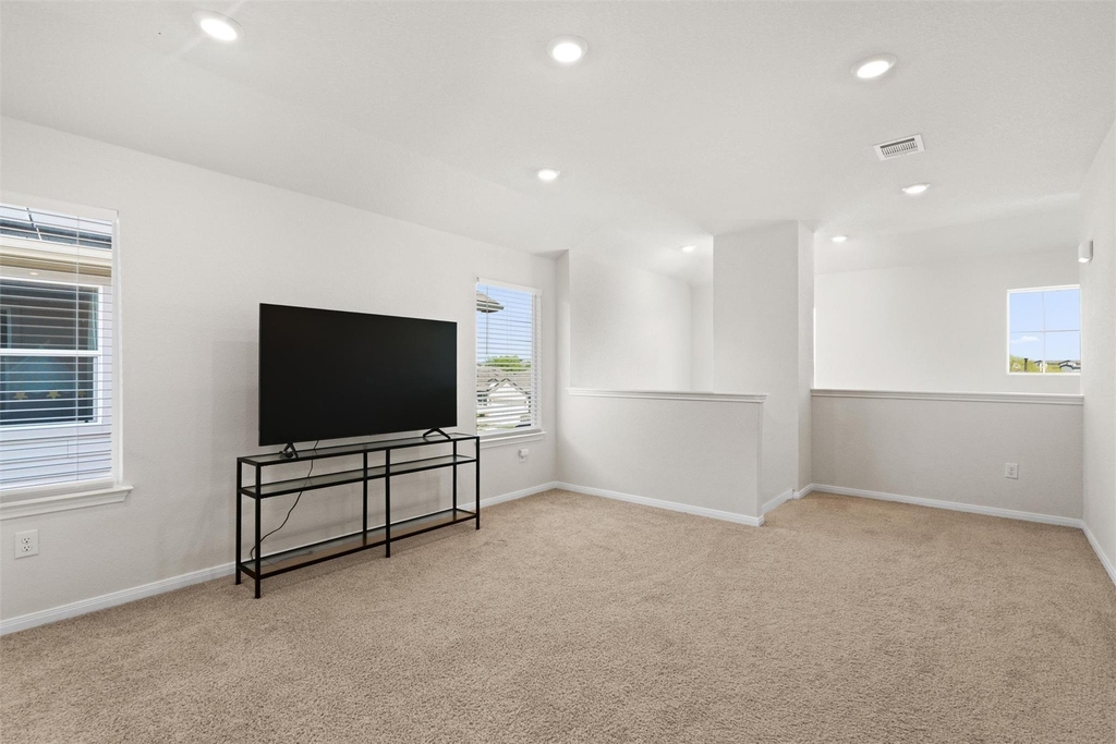 228 Brooklyn Dr - Photo 18