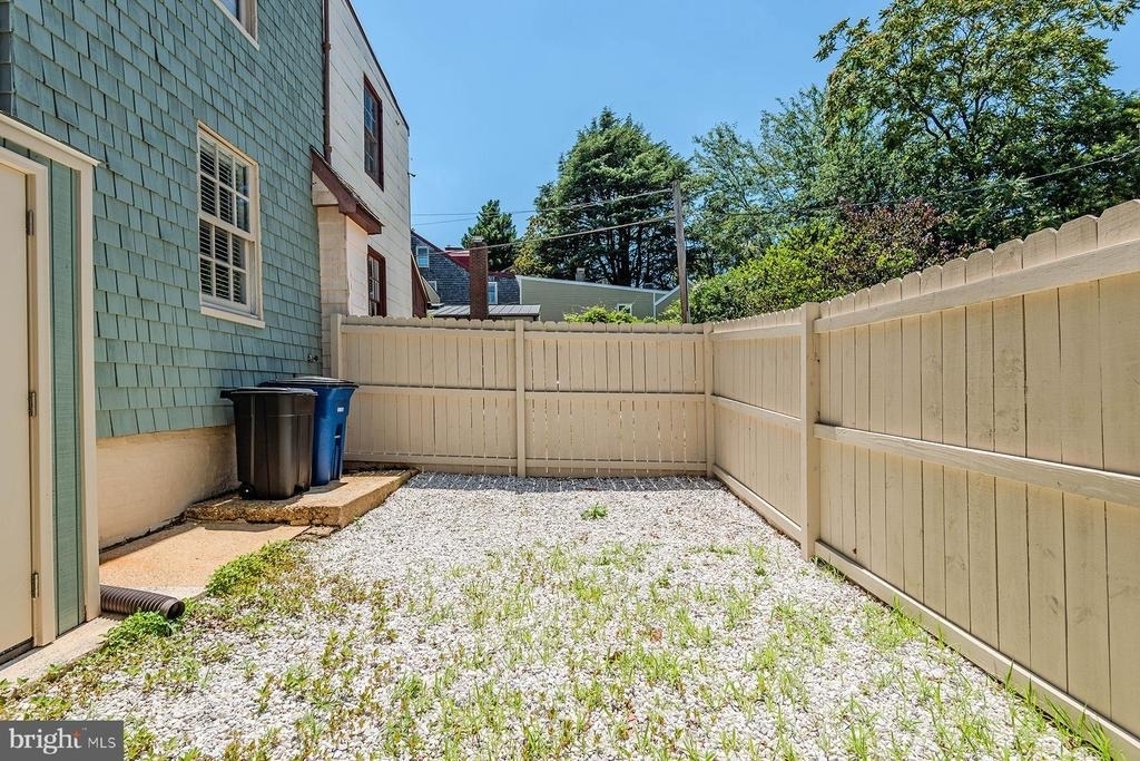 179 Green Street - Photo 32