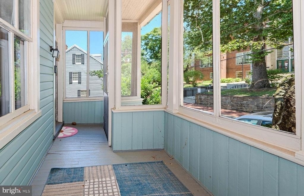 179 Green Street - Photo 4