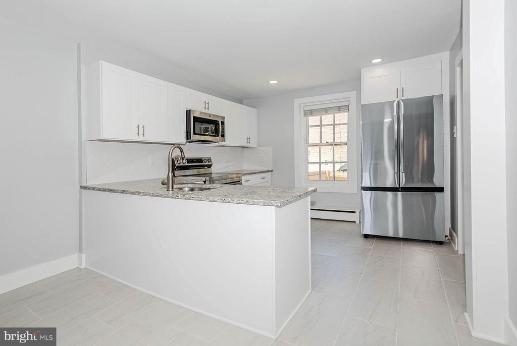 179 Green Street - Photo 12