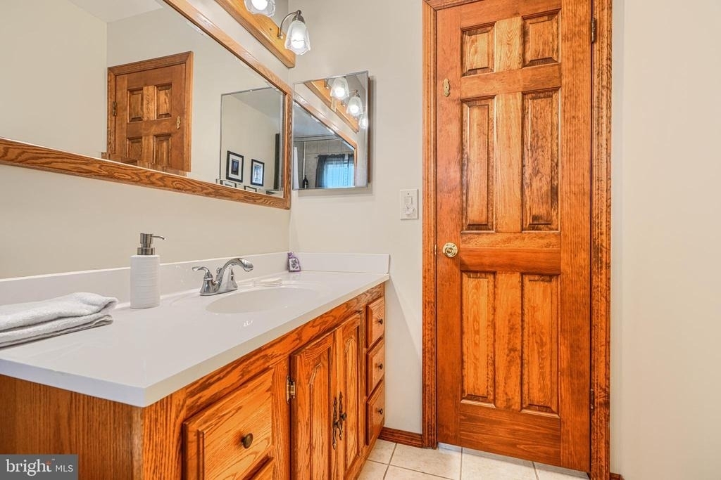 280 Mackintosh Drive - Photo 34