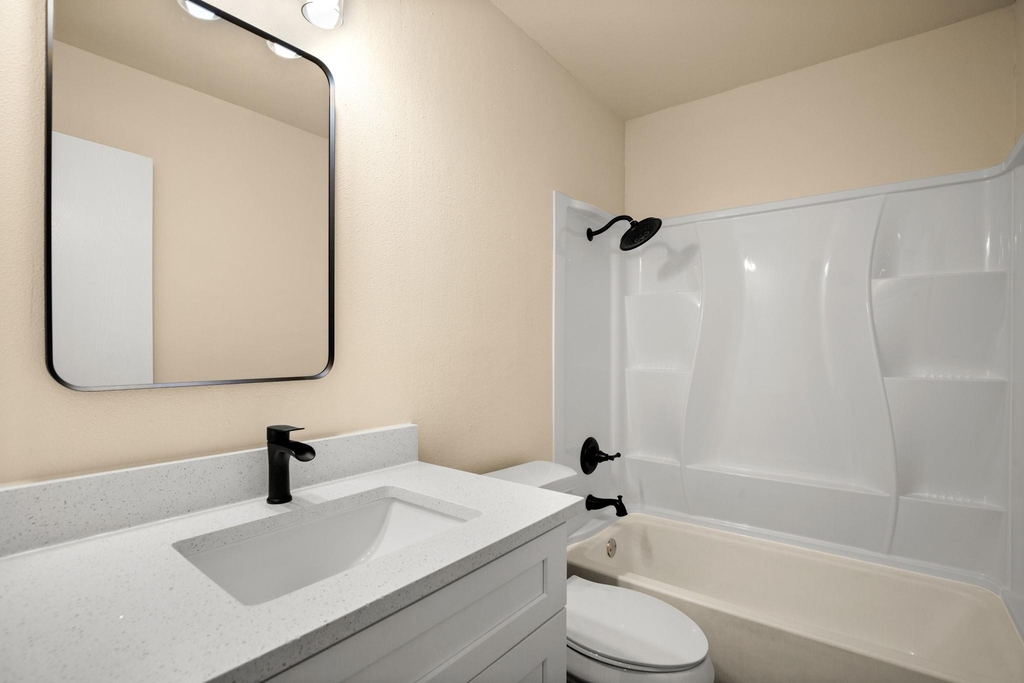10711 Lanshire Dr - Photo 13