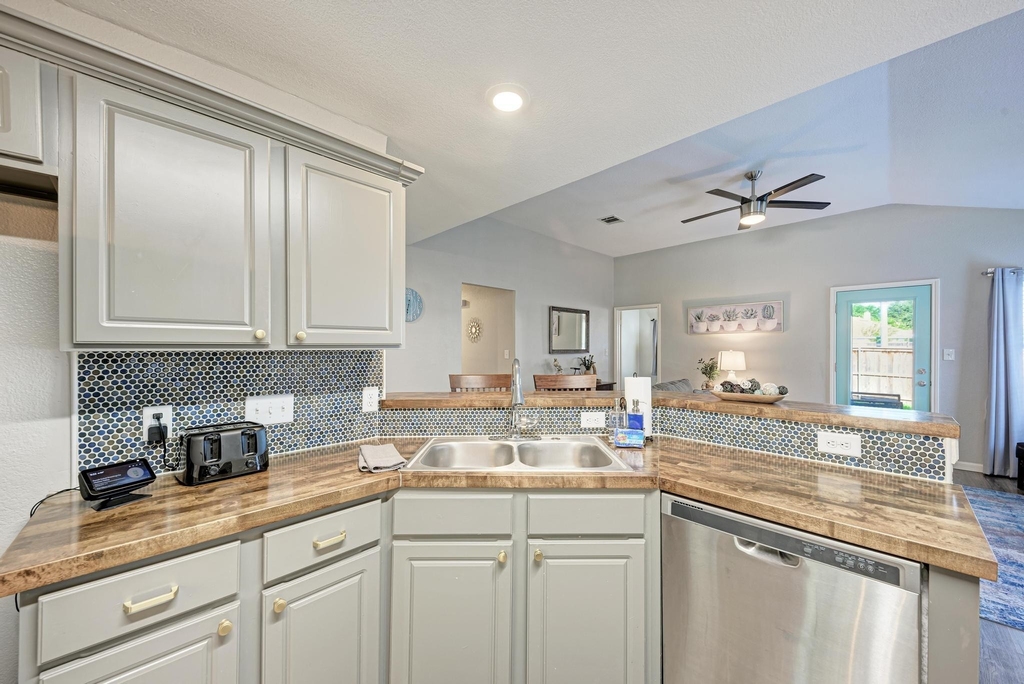 2022 Balsam Way - Photo 13