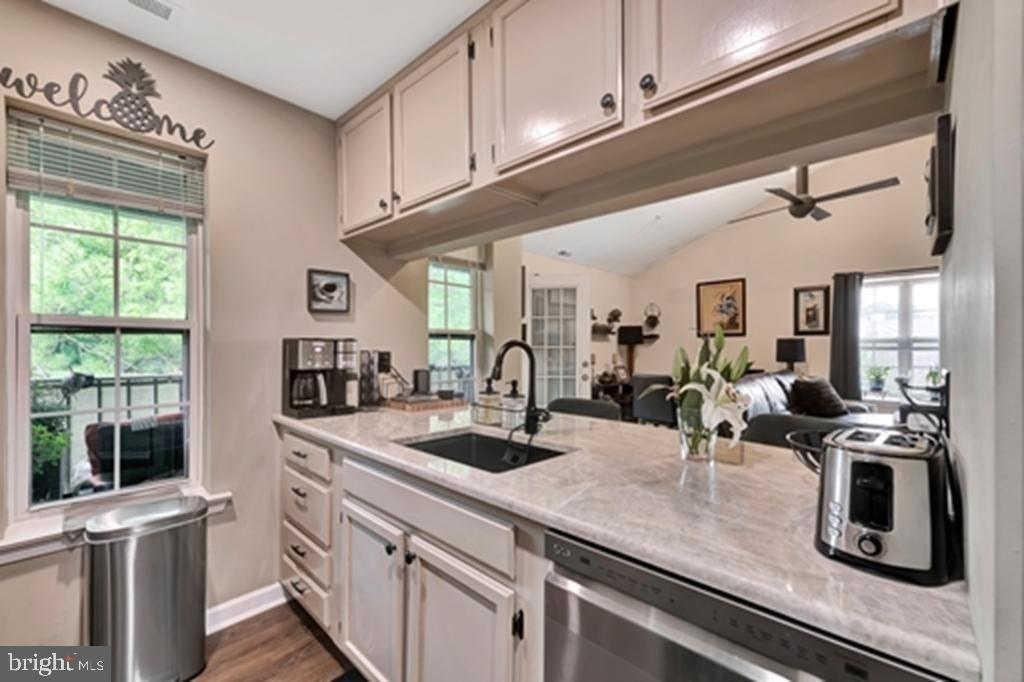 3143 Charing Cross - Photo 8