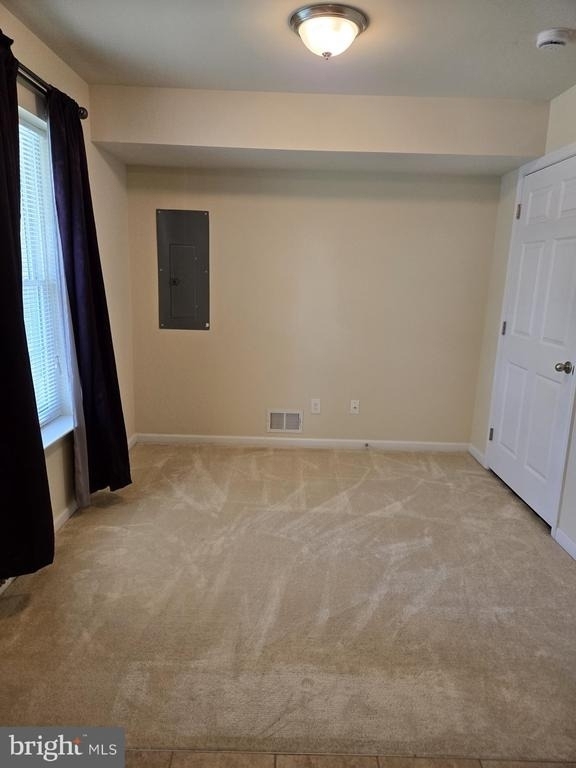 321 5th Avenue - Photo 2