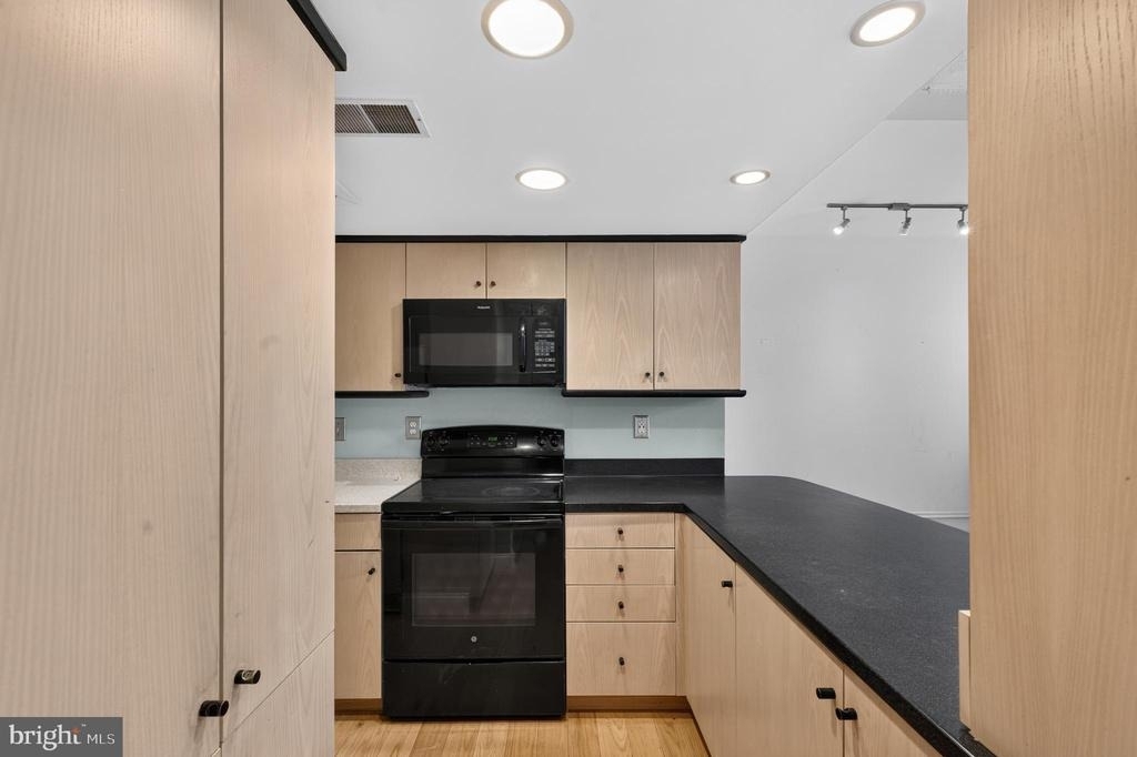 2400 Baynard Boulevard - Photo 4