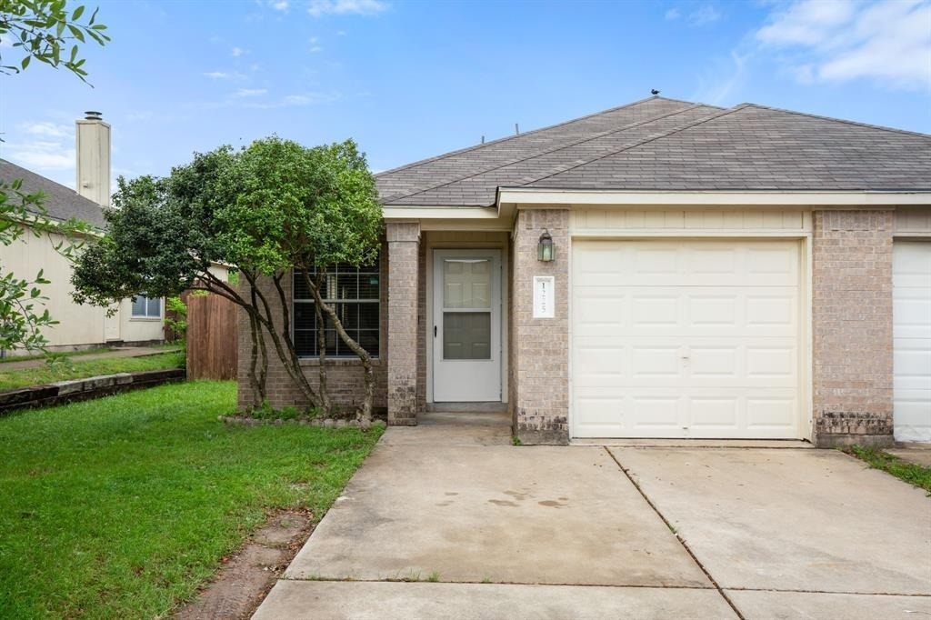 1225 Orchard Park Cir - Photo 1