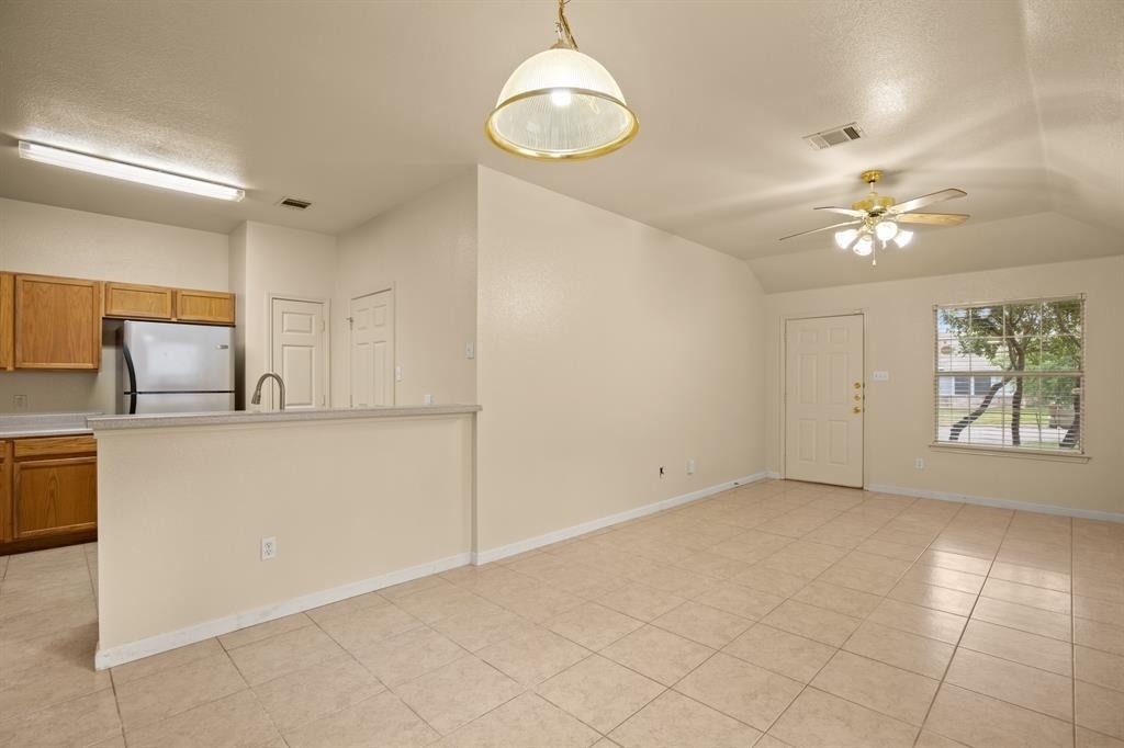 1225 Orchard Park Cir - Photo 7