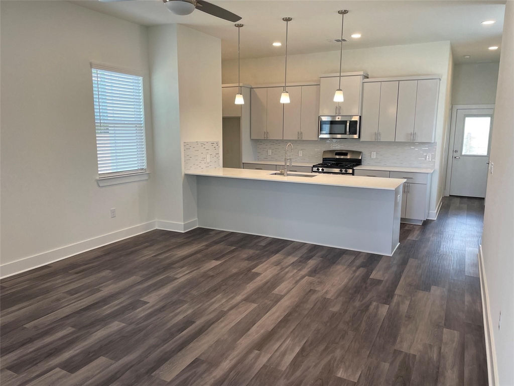 6901 Carver Ave - Photo 4