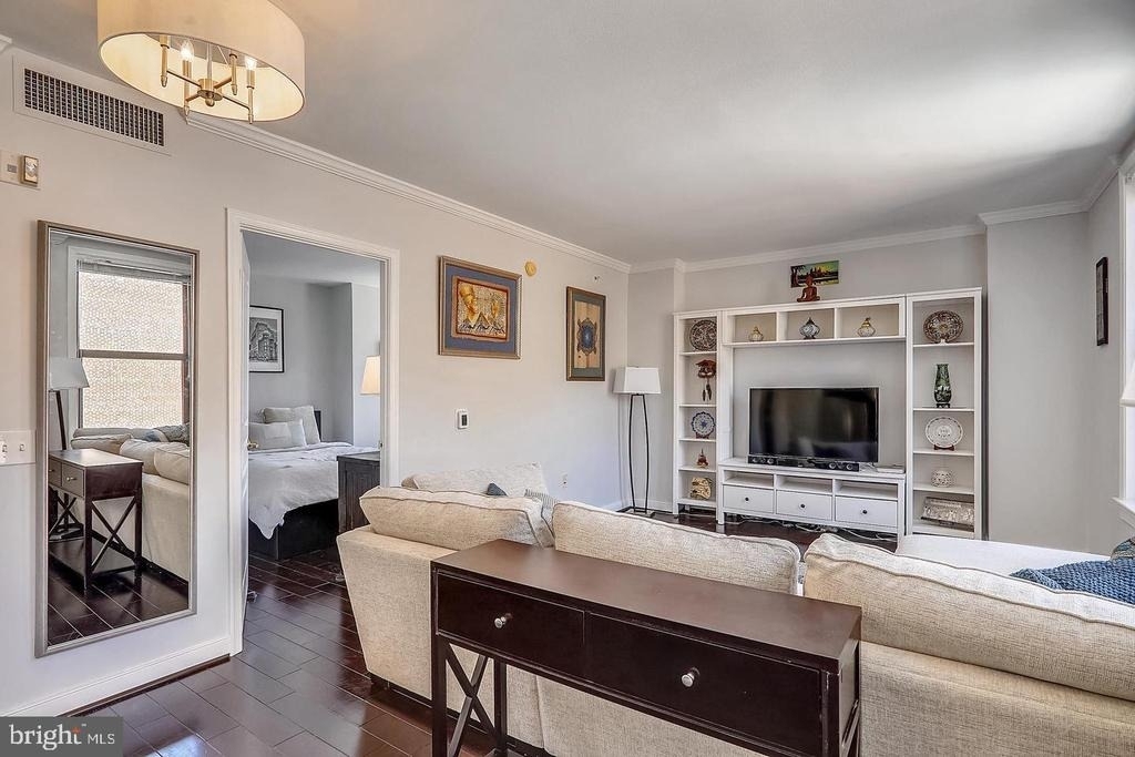 631 D Street Nw - Photo 9