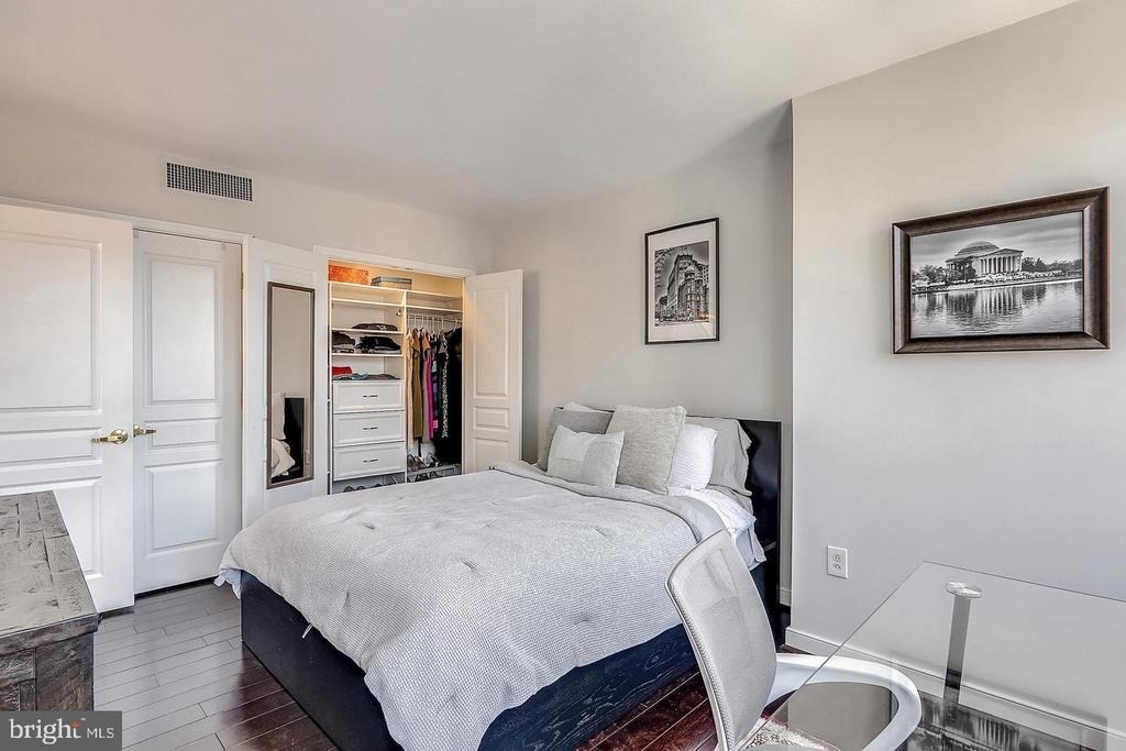 631 D Street Nw - Photo 5