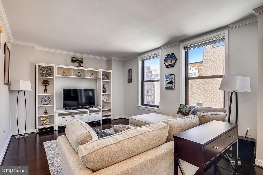 631 D Street Nw - Photo 1