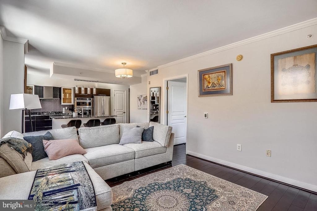 631 D Street Nw - Photo 2