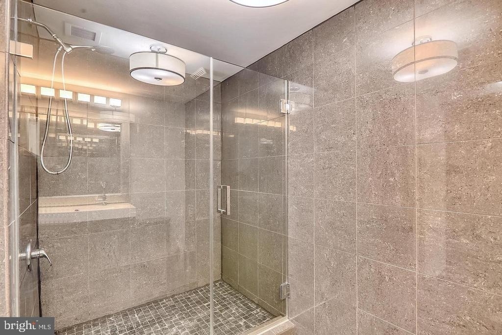631 D Street Nw - Photo 14