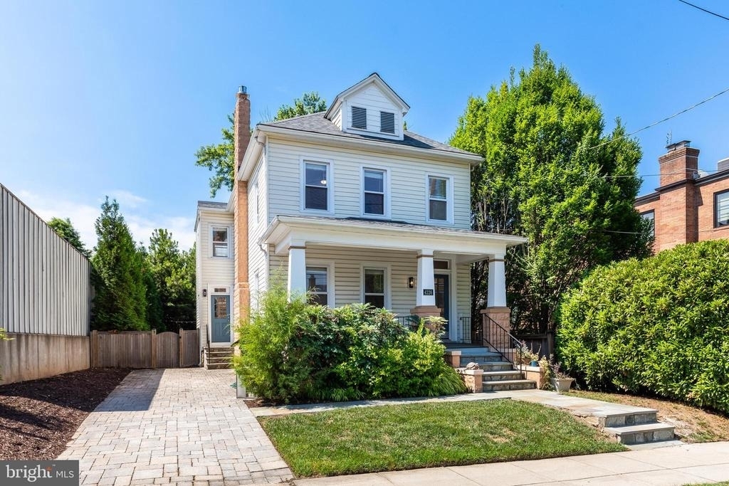 4226 Ellicott Street Nw - Photo 0