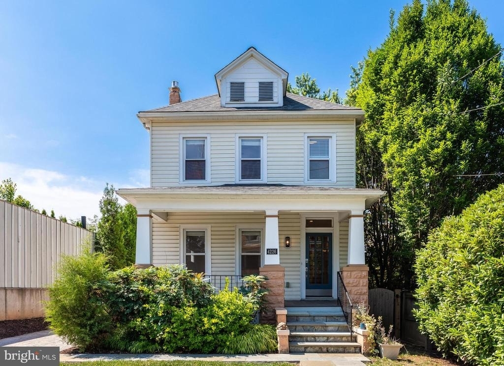 4226 Ellicott Street Nw - Photo 1