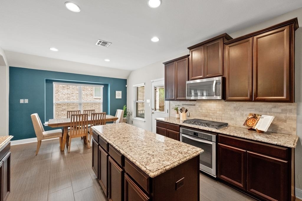 18404 Deleon Bayou Ln - Photo 9