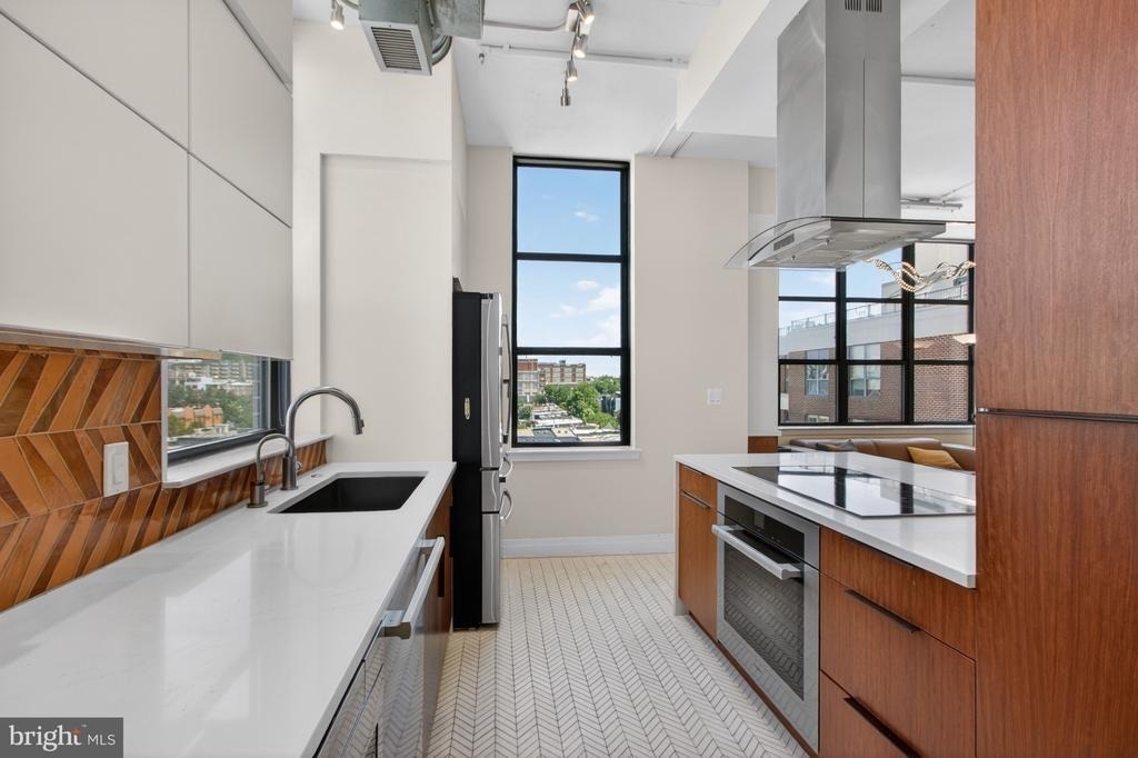2020 12th Street Nw - Photo 5
