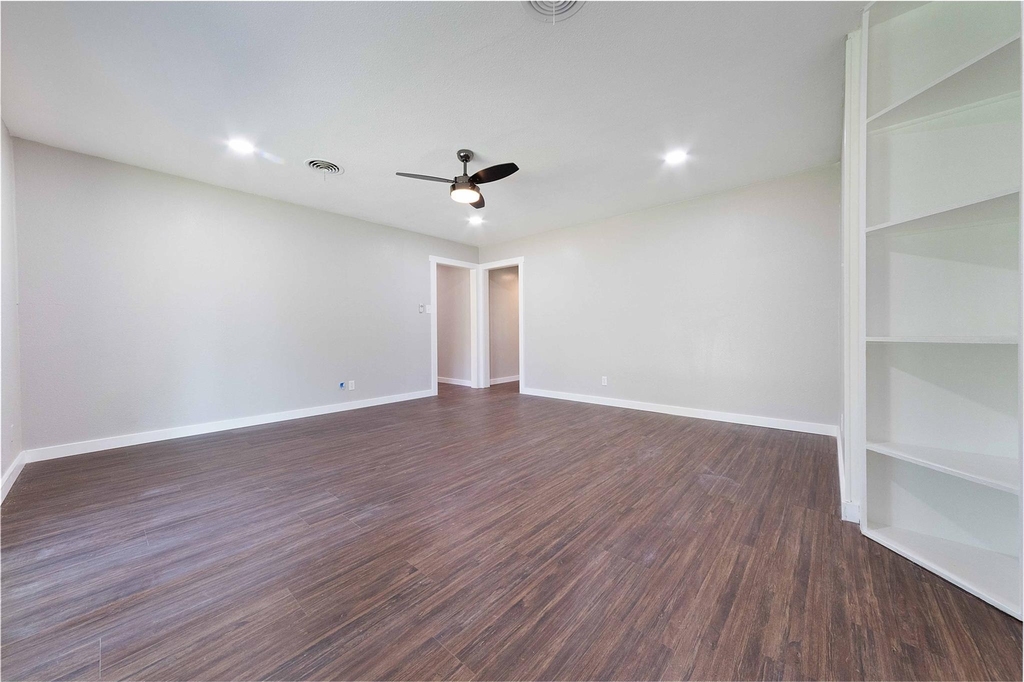 11603 Oak Trl - Photo 13