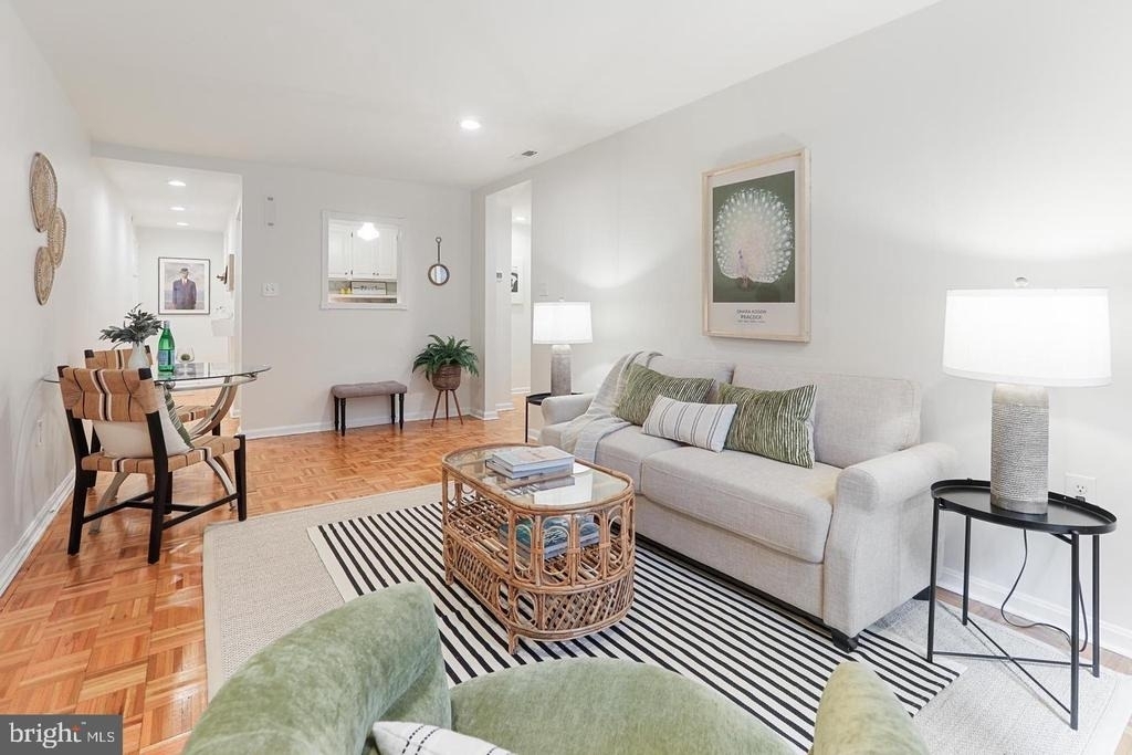 1331 Vermont Avenue Nw - Photo 3