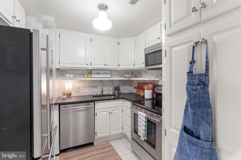 1331 Vermont Avenue Nw - Photo 4
