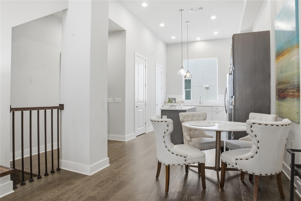 1411 Town Creek Dr - Photo 4