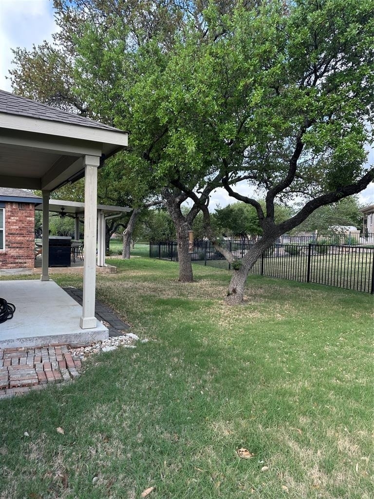 410 Holiday Creek Ln - Photo 24