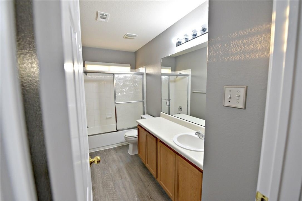 802 Rubles Ct - Photo 18