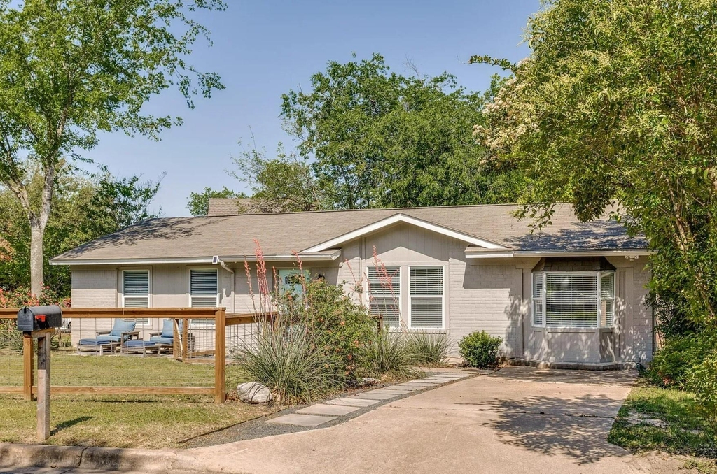 748 Wales Way - Photo 22