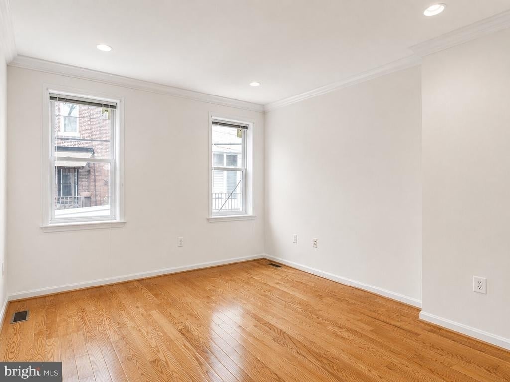 35 Rhode Island Avenue Nw - Photo 16