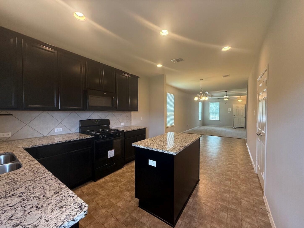 352 Martha Dr - Photo 10