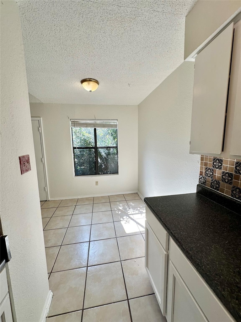 4322 Gillis St - Photo 8