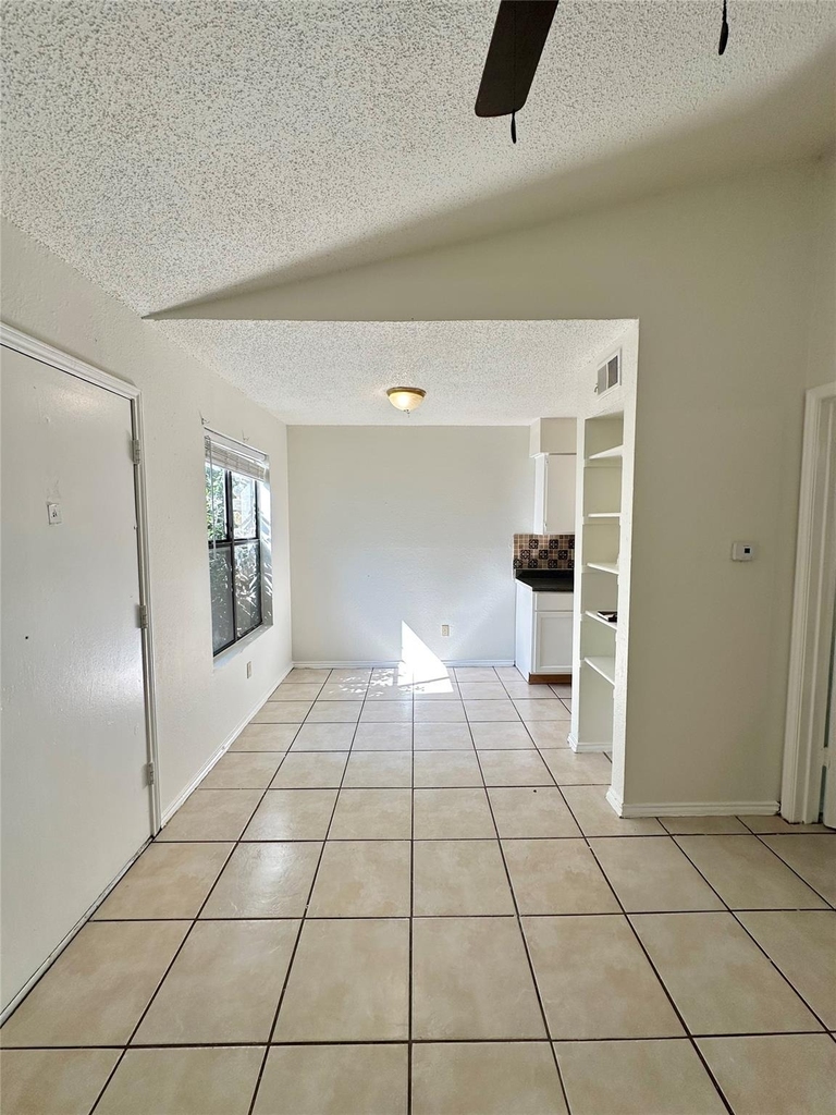 4322 Gillis St - Photo 10