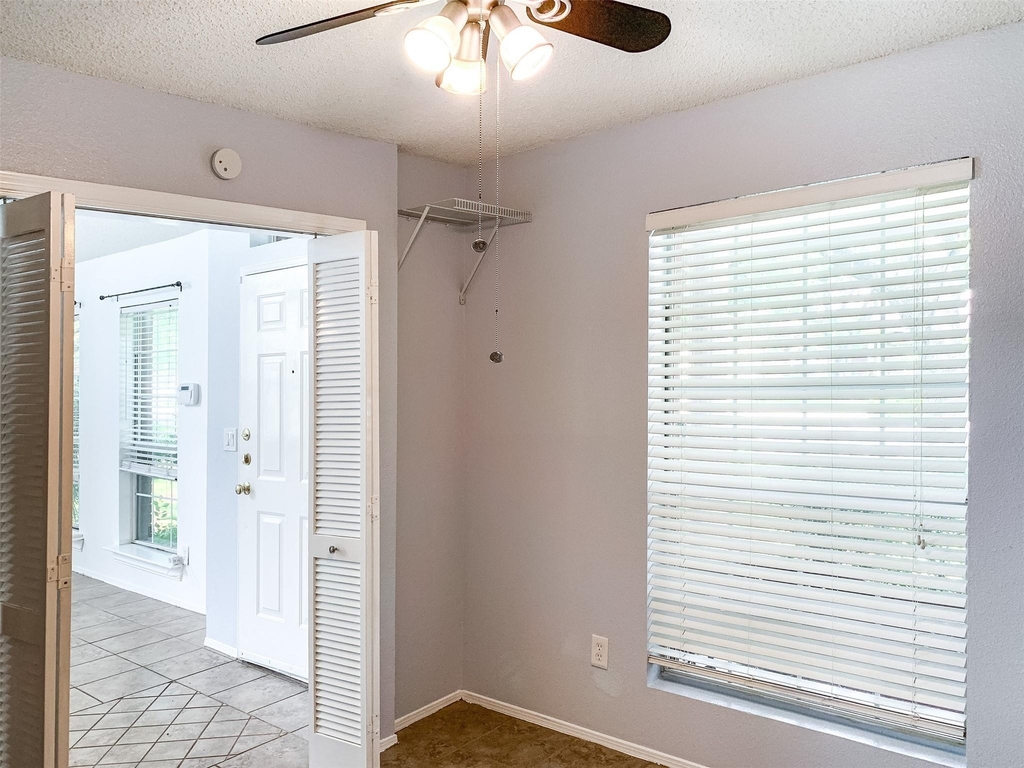 11506 Gun Fight Ln - Photo 15