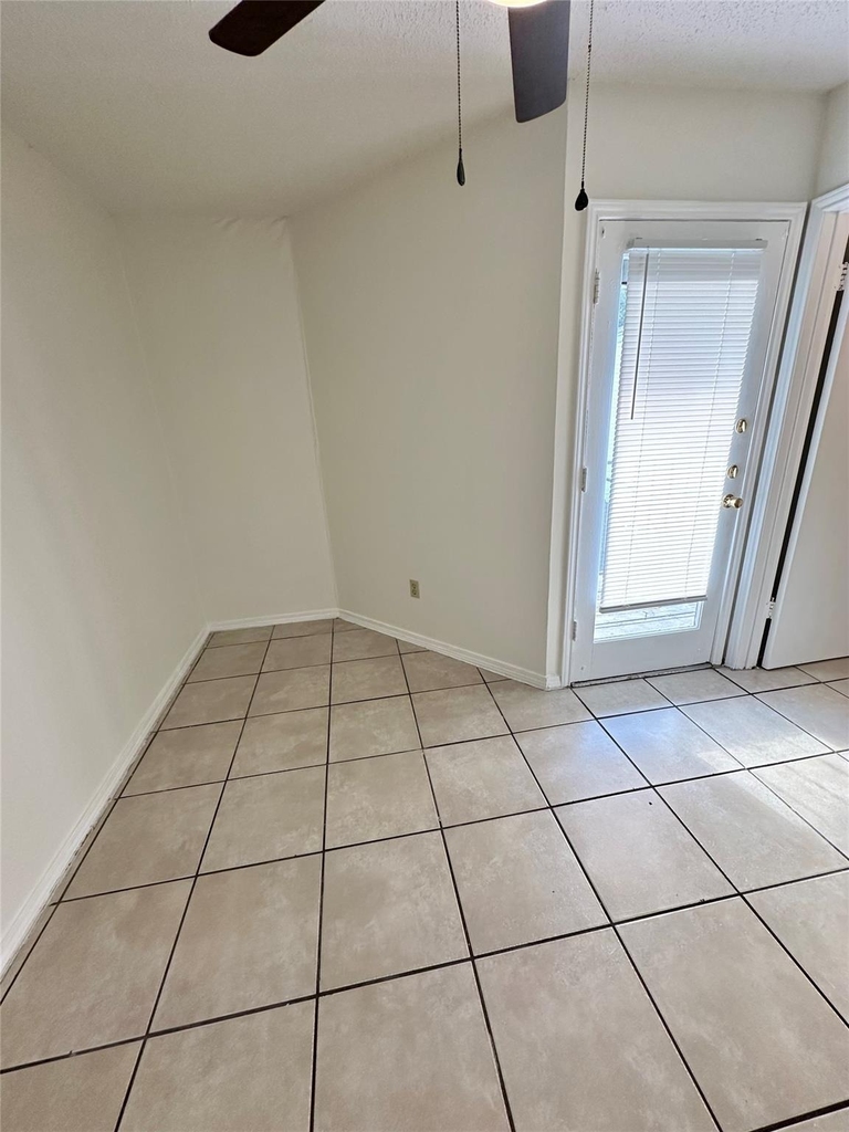 4322 Gillis St - Photo 10
