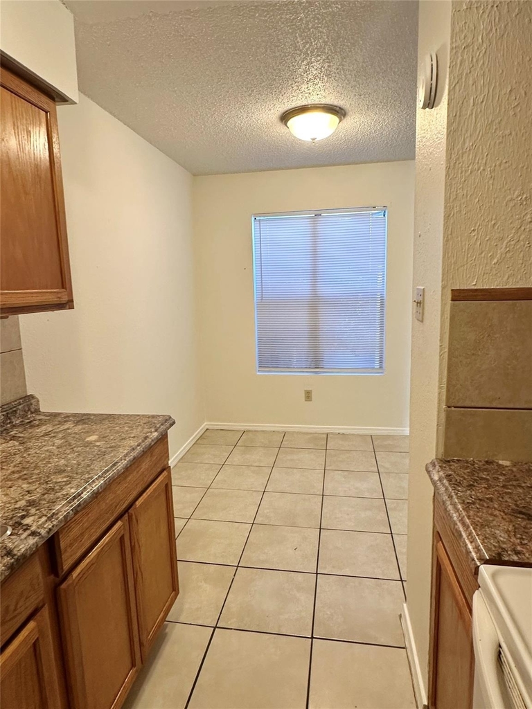 4322 Gillis St - Photo 5
