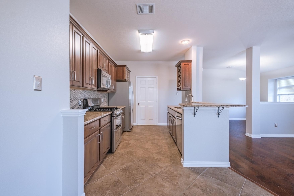 645 Fort Thomas Pl - Photo 15