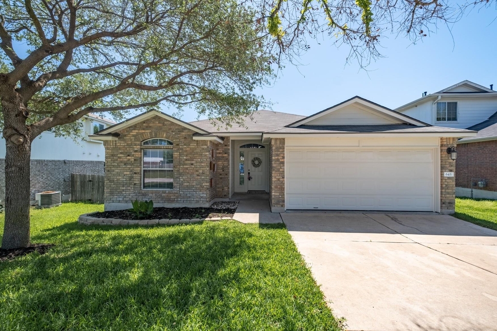 645 Fort Thomas Pl - Photo 0