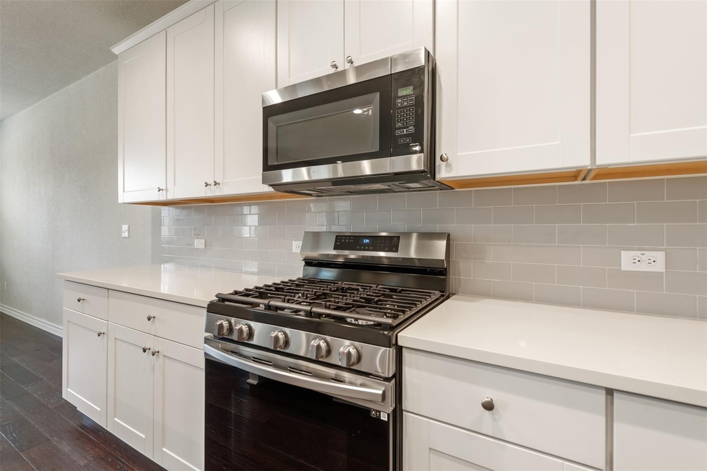 4004 Harbor Point Dr - Photo 16