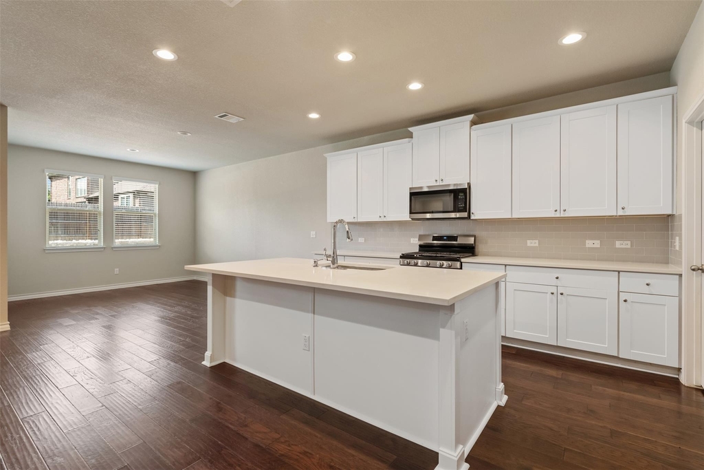 4004 Harbor Point Dr - Photo 13