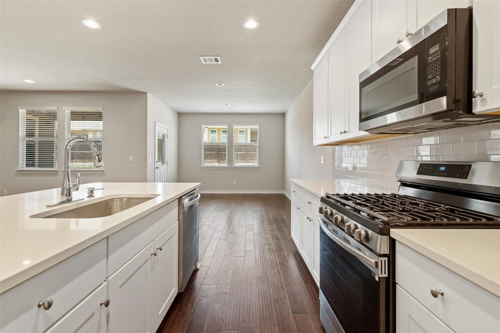 4004 Harbor Point Dr - Photo 15