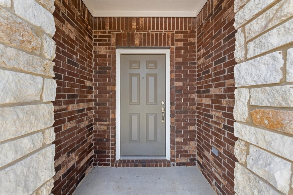 4004 Harbor Point Dr - Photo 5