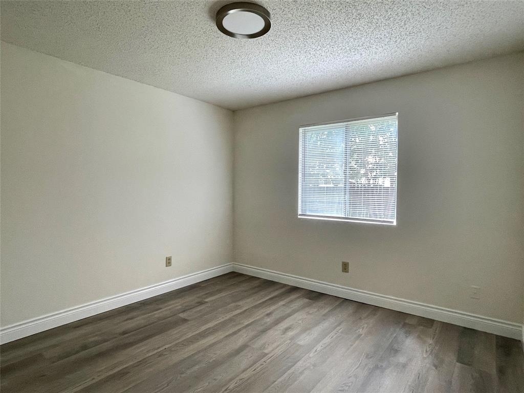 1729 Cricket Hollow Dr - Photo 13
