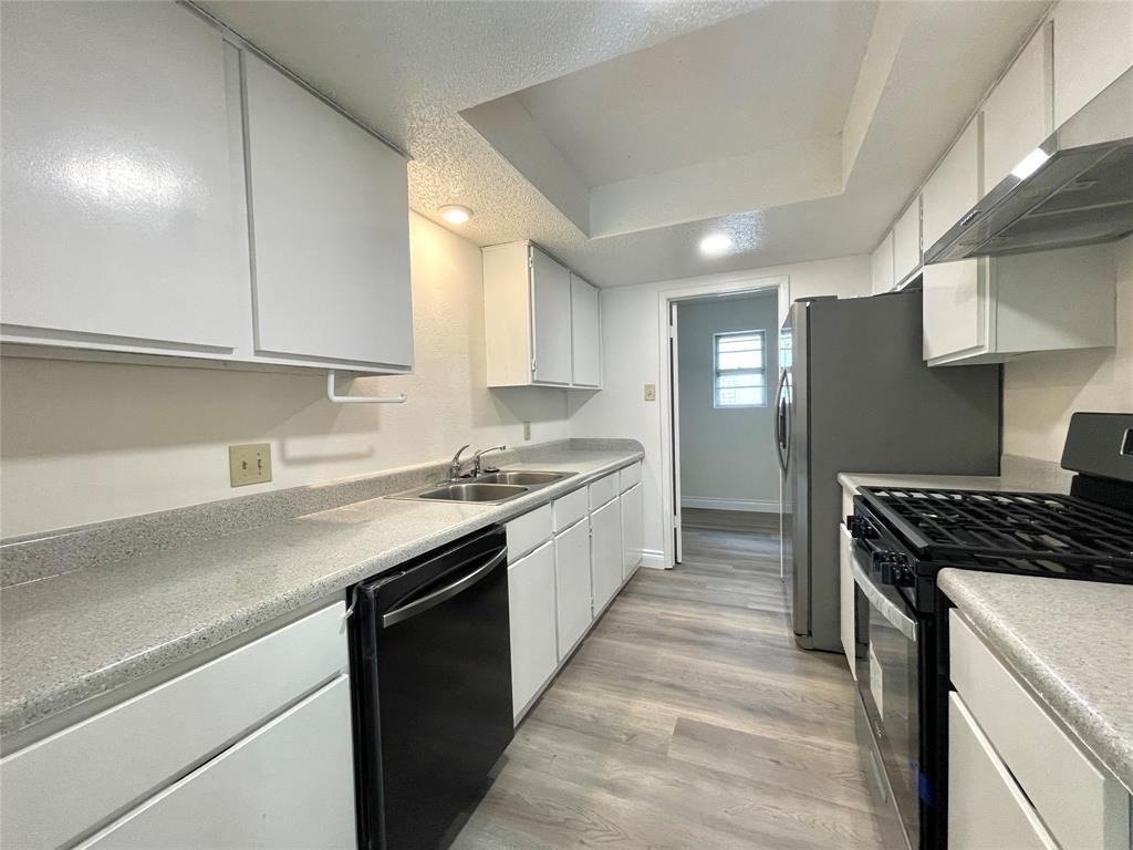 1729 Cricket Hollow Dr - Photo 8