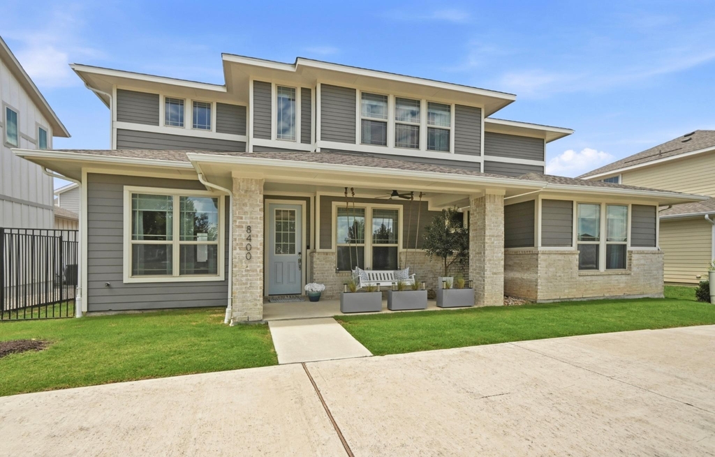 8400 Ausblick Ave - Photo 1
