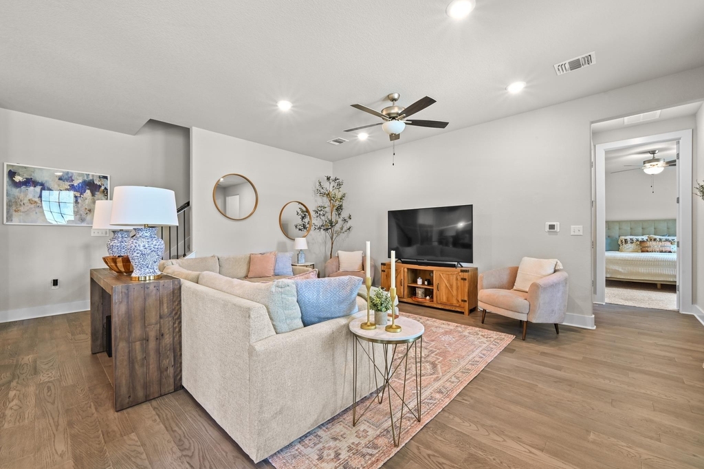8400 Ausblick Ave - Photo 5